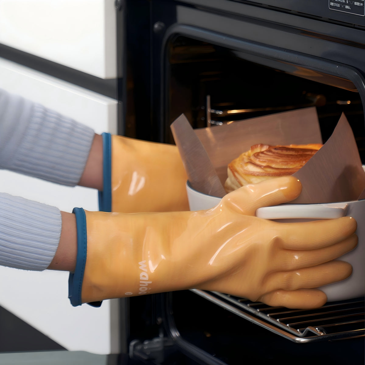 12" Liquid Silicone Oven Gloves | Yellow